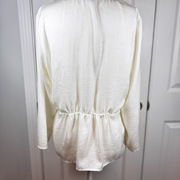 Banana Republic Ivory Smocked Waist Peplum Blouse Bridal Medium Officecore - Picture 4 of 7